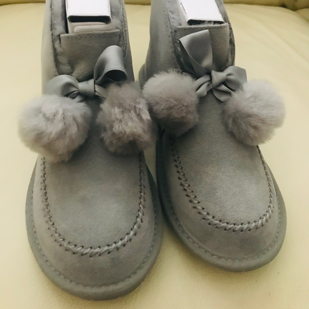 UGG grey(size 6) - Picture 6 of 15
